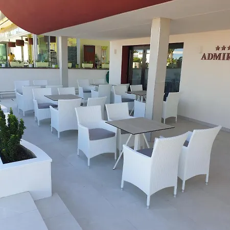 Admiral 3*